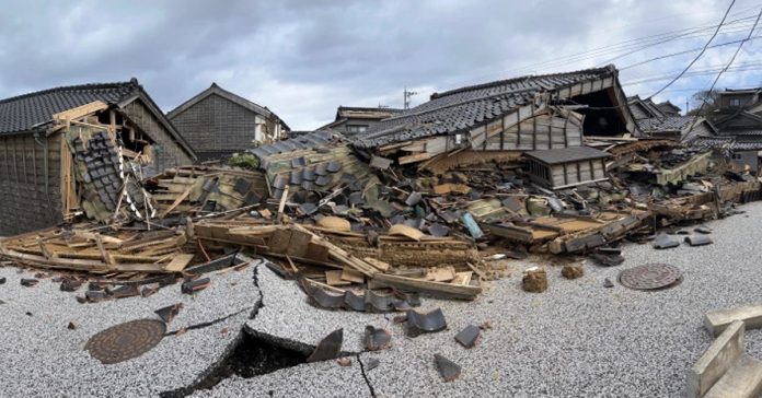 జపాన్ తీరంలో భారీ భూకంపం