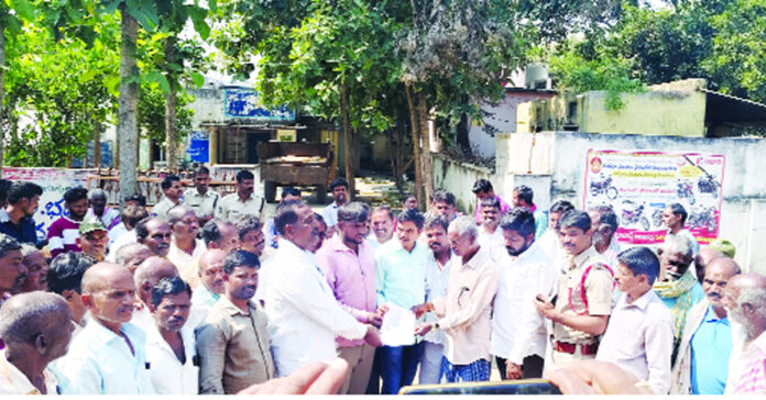 గ్రీన్ ఫీల్డ్ రోడ్డు భూ సేకరణ ఉద్రిక్తత