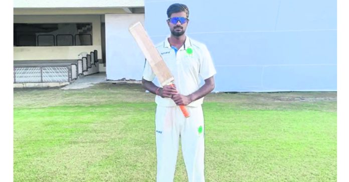 రాహుల్ రాదేశ్ సెంచరీ