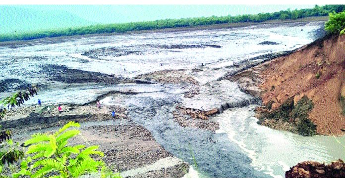 విరుచుకుపడ్డ విపత్తు