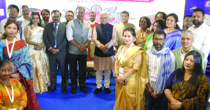 ఇది సినీ శక్తికి నిదర్శనం