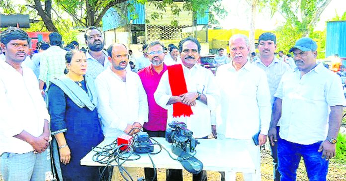 బాధిత కుటుంబాలకు రూ.25లక్షల ఎక్స్గ్రేషియా ఇవ్వాలి