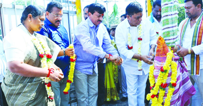 మేడారం పనుల నాణ్యతలో రాజీపడొద్దు