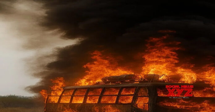 పెళ్లి బృందం కోసం వెళ్తుండగా ఘోరం.. హైటెన్షన్ వైర్ తగిలి స్లీపర్ బస్సు దగ్ధం