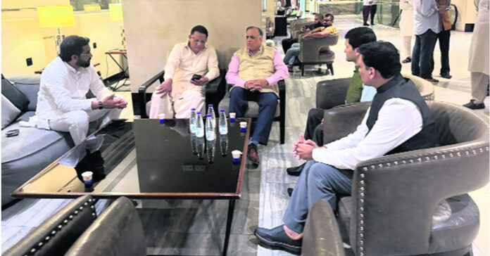 మృతుల కుటుంబాలకు ప్రభుత్వం అండ