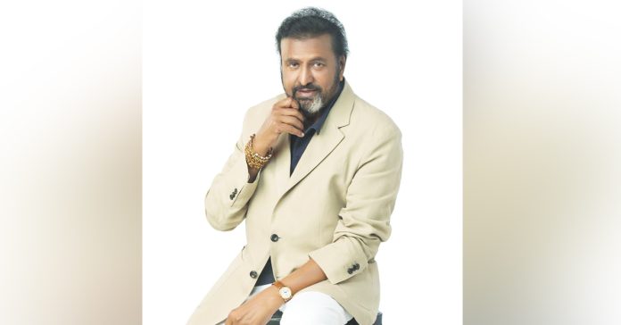 అసాధారణ ప్రయాణానికి అరుదైన వేడుక