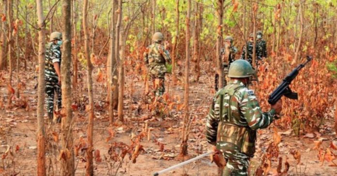 కర్రెగుట్టల్లో భారీగా సాయుధ బలగాల మోహరింపు