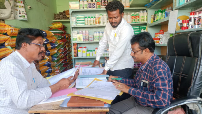 రైతులకు అందుబాటులోనే యూరియా- ఏడిఏ రమేష్ బాబు..