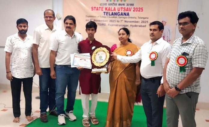 రాష్ట్రస్థాయి వీణ వాయిద్యంలో వజ్రాంశ్ కు మొదటి బహుమతి…