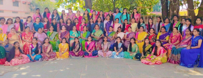 విద్యార్థులే ఉపాధ్యాయులైన వేళ..