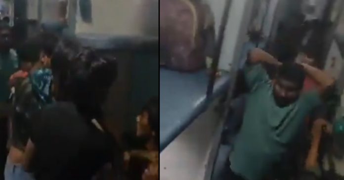 రైలులో దారుణం..ప్రయాణికుడిపై క్యాటరింగ్ సిబ్బంది దాడి