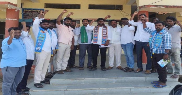 కేంద్రంలో బీసీలకు 42% శాతం వాటా ఇవ్వాల్సిందే