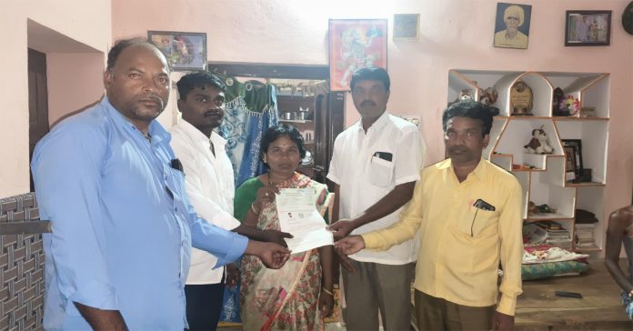 సీఎం రిలీఫ్ ఫండ్ పేదలకు వరం: NSUI