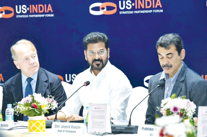 పెట్టుబడులకు ముఖద్వారం హైదరాబాద్