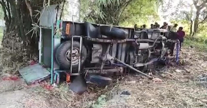 ఒడిశాలో రెచ్చిపోయిన గోగూండాలు..