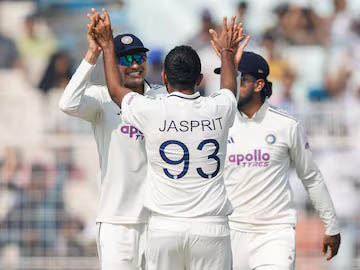 చెలరేగిన బుమ్రా..సౌతాఫ్రికా ఆలౌట్..