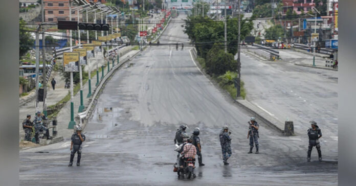 నేపాల్లో కర్ఫ్యూ