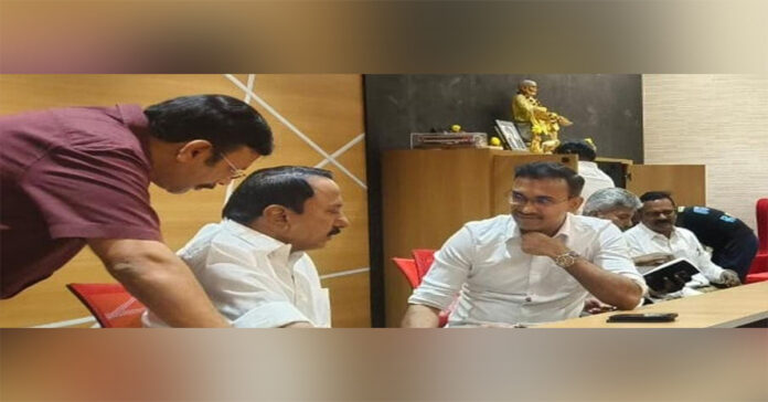 అన్నాడీఎంకేకు భారీ షాక్