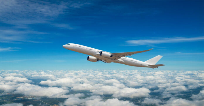 ప్రతికూల వాతావరణం..విమానాలు దారి మళ్లీంపు