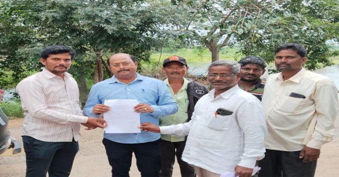 గండి చెరువు వద్ద వంతెన నిర్మించాలి