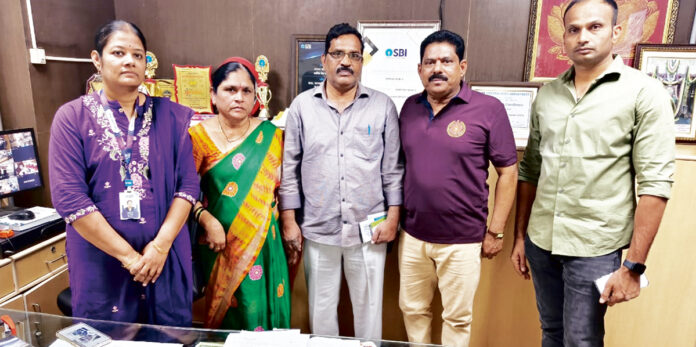 మోసానికి సైబర్ నేరగాళ్ల ప్లాన్