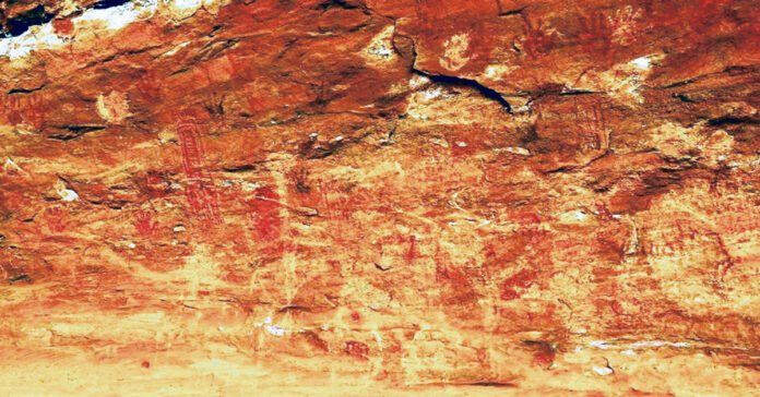 తెలంగాణాలో వందదాటుతున్న రాతిచిత్రాల తావులు