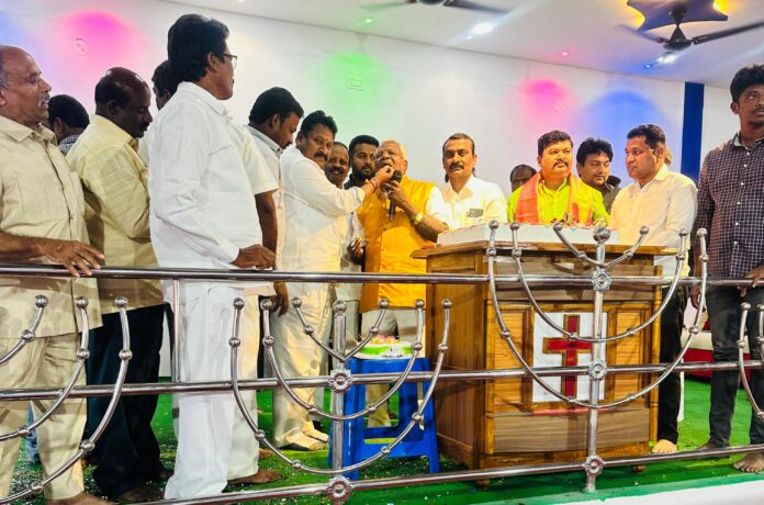 కామారెడ్డి పట్టణంలో ఘనంగా క్రిస్మస్ వేడుకలు