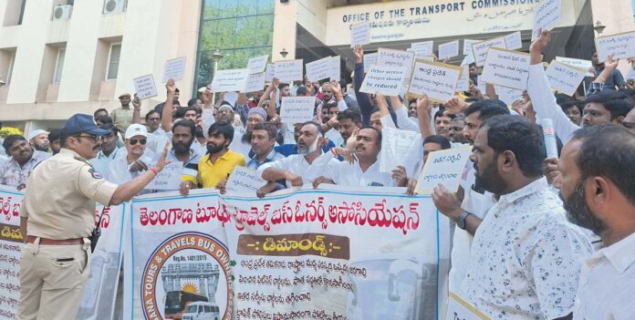 ఫిట్నెస్ చార్జీలు తగ్గించాలి