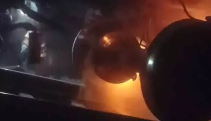 రైలు చక్రాల కింద చెలరేగిన మంటలు..