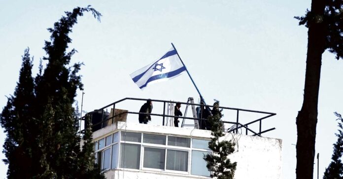 యూఎన్ఆర్డబ్ల్యూ ప్రధాన కార్యాలయంపై ఇజ్రాయిల్ దళాల దాడి..