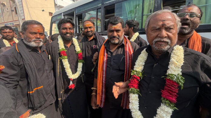 మహా పాదయాత్ర బృందానికి ఘన స్వాగతం