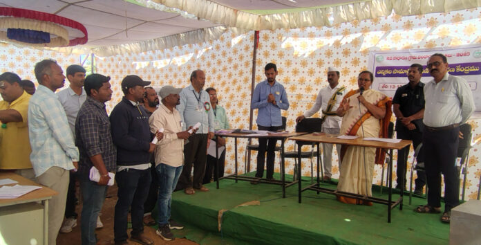 ఎన్నికల విధులు సక్రమంగా నిర్వహించకపోతే చర్యలు: కలెక్టర్