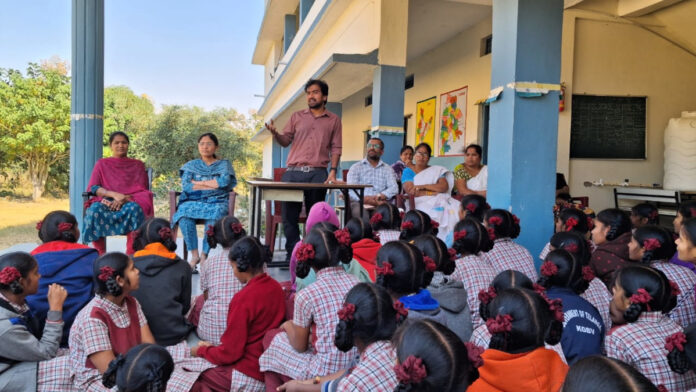 మానసిక సమస్యలపై విద్యార్థులకు అవగాహన