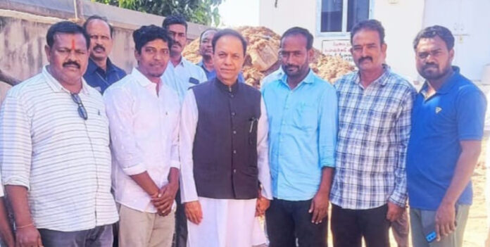 Basheerabad Sarpanch and Deputy Sarpanch meet MP Suresh Reddy