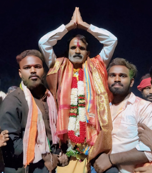 మేకల రాజన్న గెలుపుతో కాంగ్రెస్ సంబరాలు