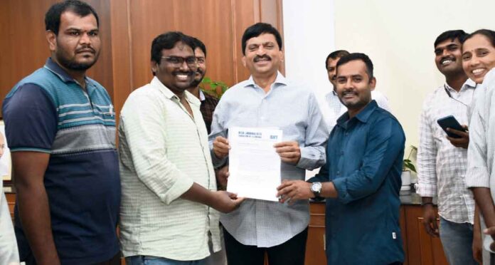 స్పోర్ట్స్ జర్నలిస్టులకు అక్రిడిటేషన్లు