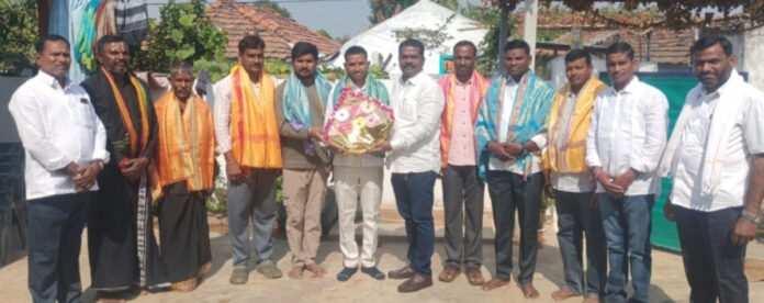 Dandu Ramesh pays tribute to Rudraram ruling class