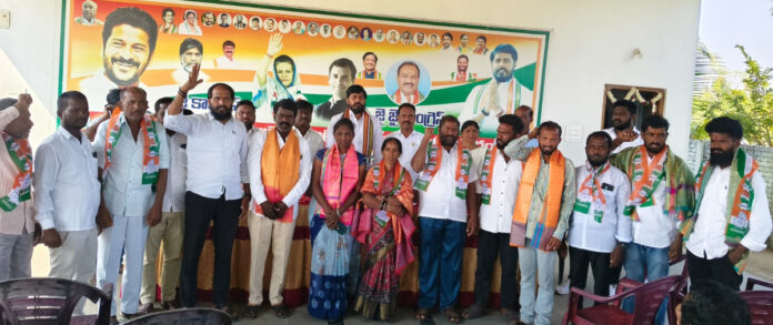 అధికార పార్టీతోనే అభివృద్ధి సాధ్యం