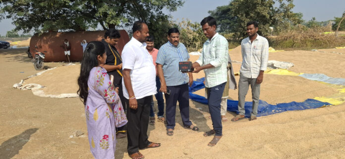 Dont harass farmers at purchasing centers.