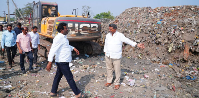 త్వరలో డంపింగ్ యార్డు సమస్యకు పరిష్కారం: ఎమ్మెల్యే బీఎల్ఆర్