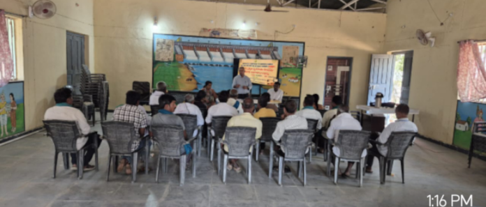 ఎన్ఎంఎన్ఎఫ్ పథకంపై రైతులకు అవగాహన: ఏవో రాజు