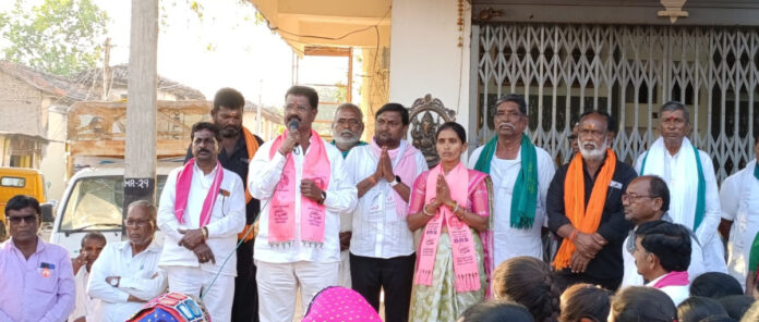 జీపీ ఎన్నికల ప్రచారంలో పాల్గొన్న మాజీ ఎమ్మెల్యే షిండే