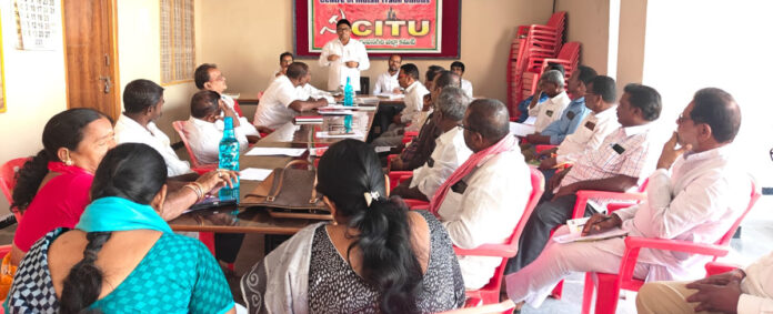 నాలుగు లేబర్ కోడ్ లను రద్దు చేయాలి