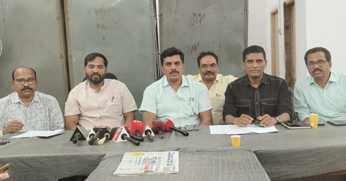 వైద్యారోగ్య శాఖ ఉద్యోగి పై ఆరోపణలు అవాస్తవం…