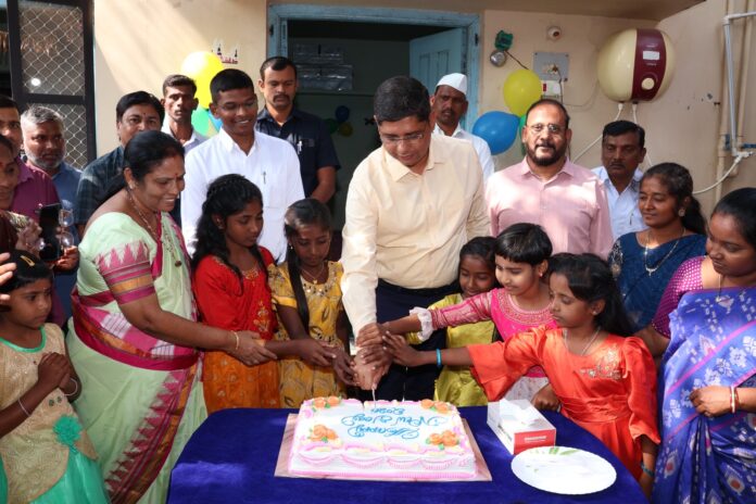 బాలసదనం చిన్నారులతో నూతన సంవత్సర వేడుకలు