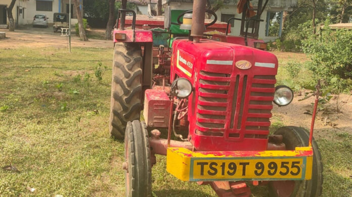 Illegal sand tractor seized..