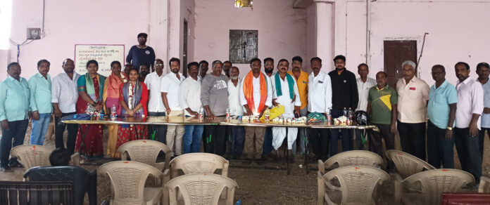 Mala Sangam members felicitate new Sarpanch