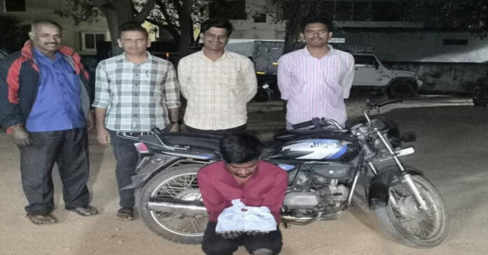 గంజాయి అమ్ముతున్న వ్యక్తి అరెస్ట్