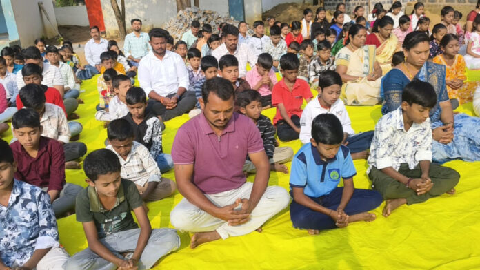 యోగాతో మనో ఉల్లాసం