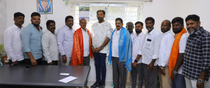 నూతన సర్పంచులు నిస్వార్ధంగా పనిచేయాలి